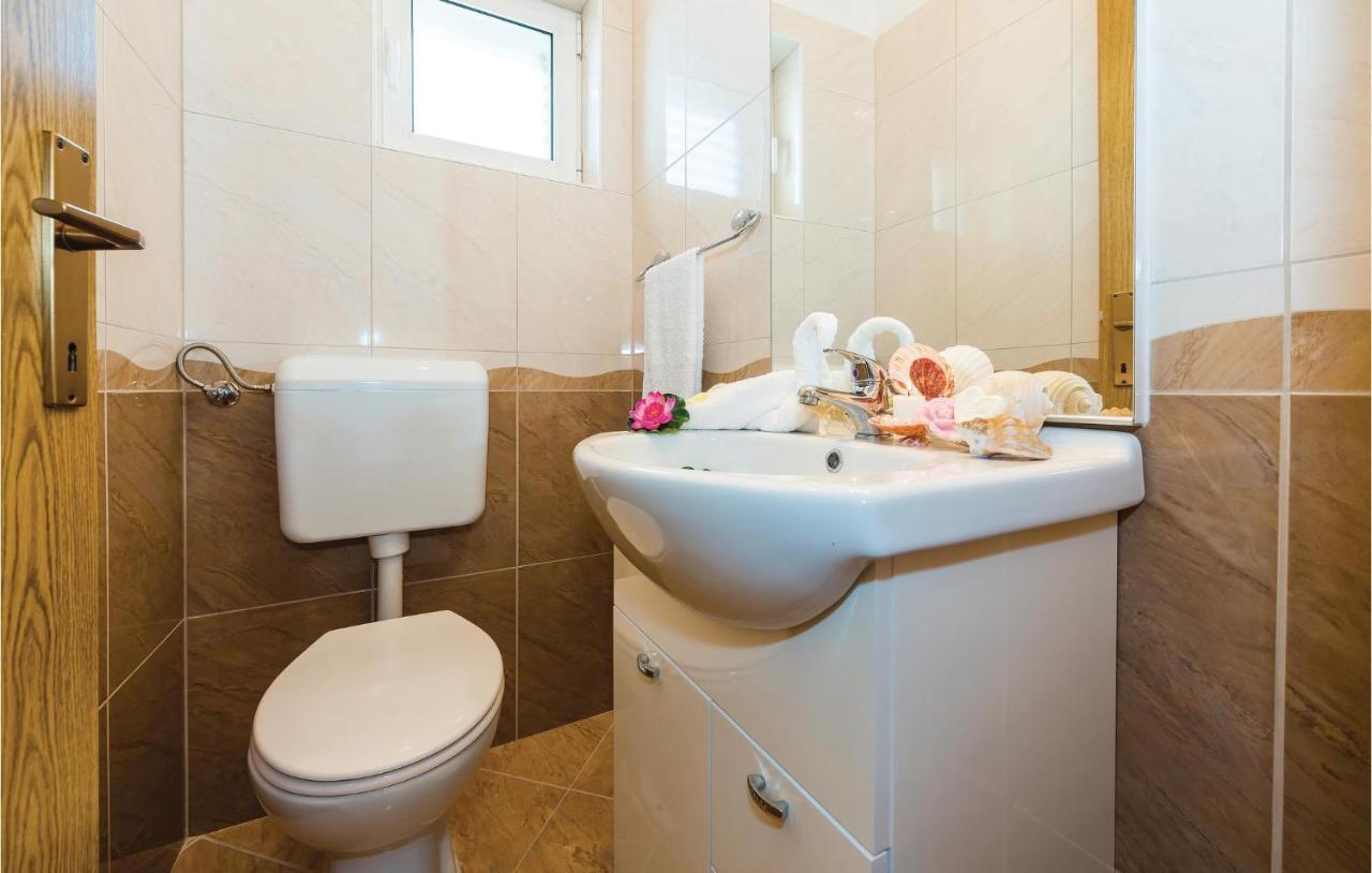 4 Bedroom Cozy Apartment In โวดีเซ ภายนอก รูปภาพ